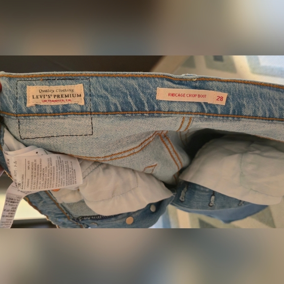 Levi’s Ribcage Crop Boot jeans 28 Light Blue Buttonfly Spring 90s Summer EUC - Picture 15 of 16